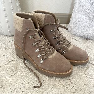 Dolce Vita hiking boots - size 6